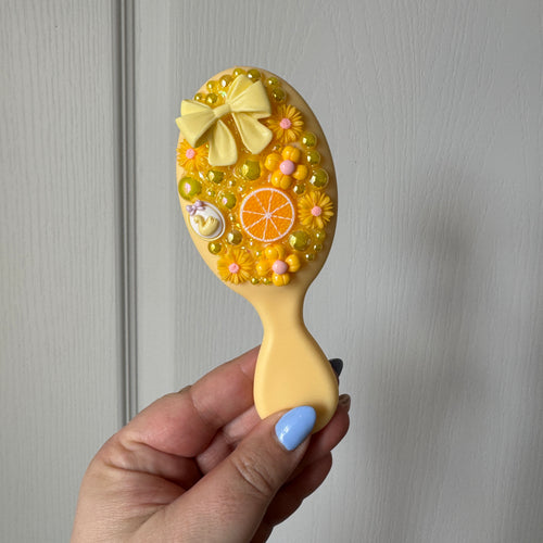 Charmy Hair Brush